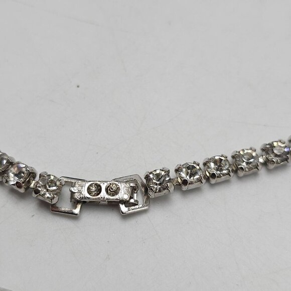 Vintage Rhinestone Necklace With Art Deco Style Pendant Clear Stones - Picture 4 of 6